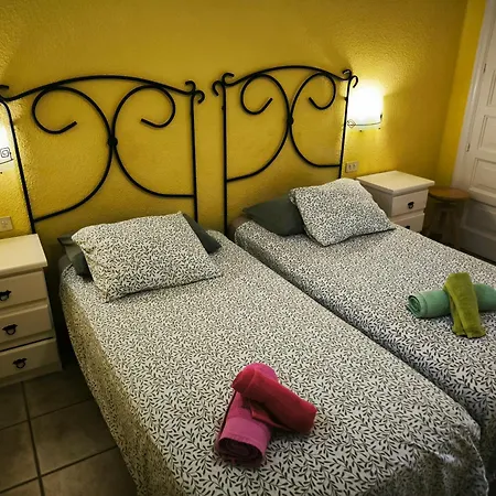 Americas Front Line Appartement *